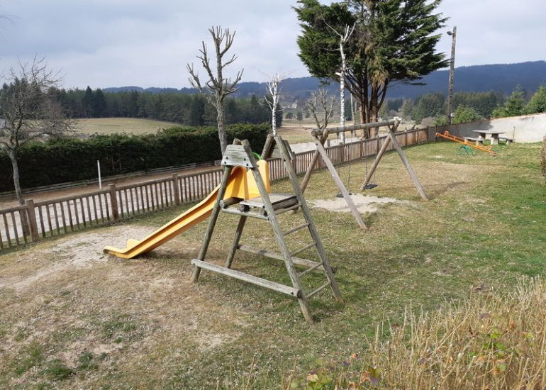 Jardin public et aire de jeux