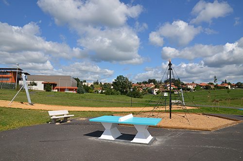 © Aire de jeux - Mairie de Chazelles-sur-Lyon