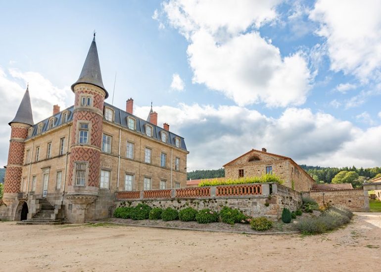 © Château de Valinches - Domaine et château de Valinches