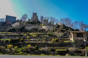 Vieil Ecotay Site - Ecotay Church and Keep