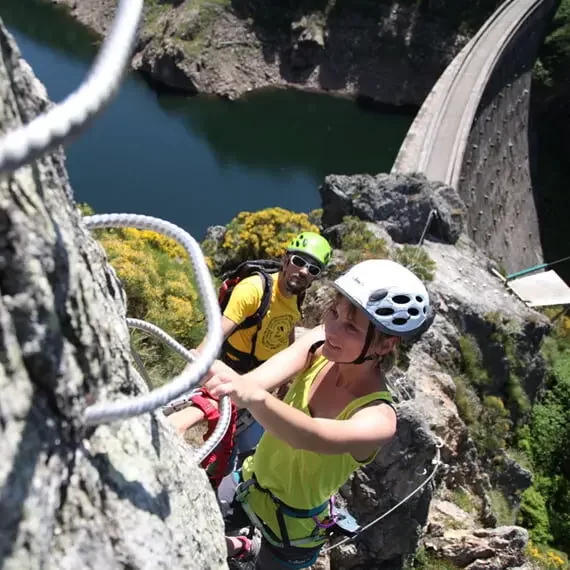 Chez nos voisins - Pilat Tourisme - Pôle vertical