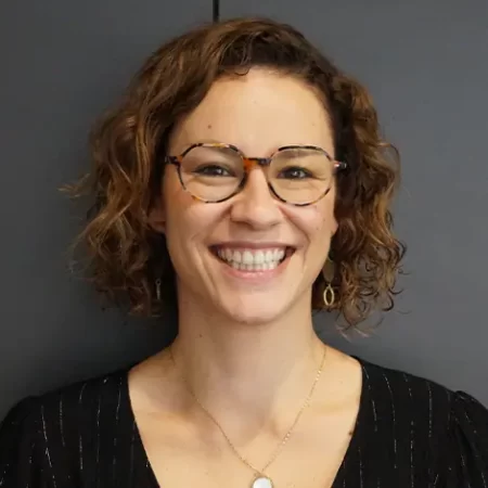 Lucie Rouchouse contact dédié au partenariat de l'office de tourisme Forez-Est