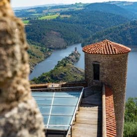 Top 10 - Les Gorges de la Loire, vue depuis la tour du Château d'Essalois