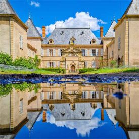 Le Château de Vaugirard à Champdieu. CP : Julien Audigier